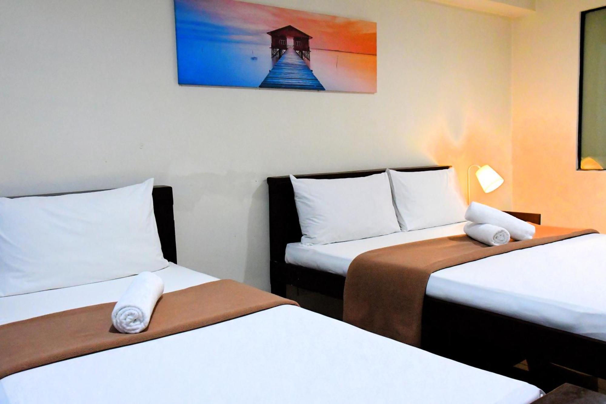 Arzo Hotel Makati Makati City Buitenkant foto