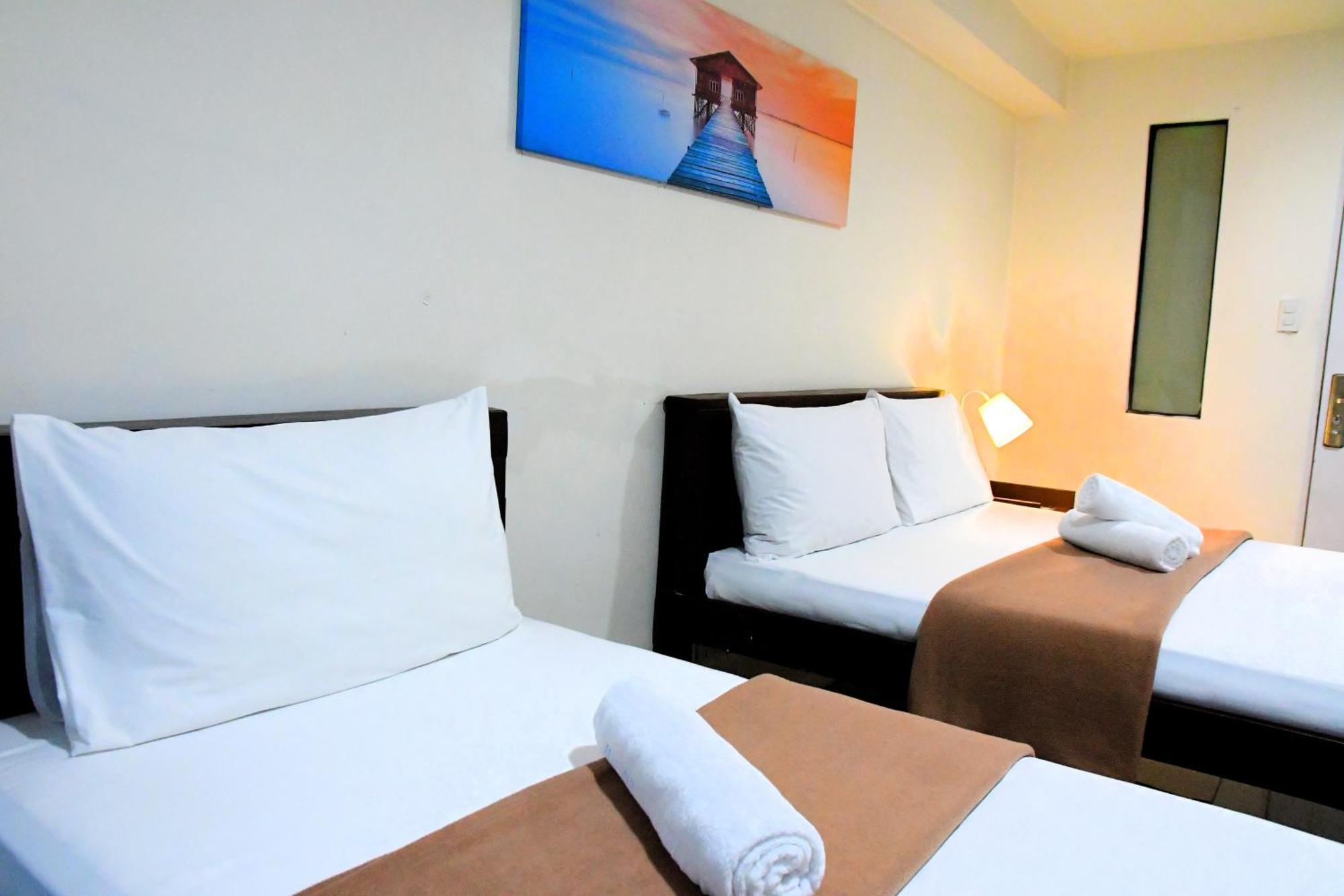 Arzo Hotel Makati Makati City Buitenkant foto