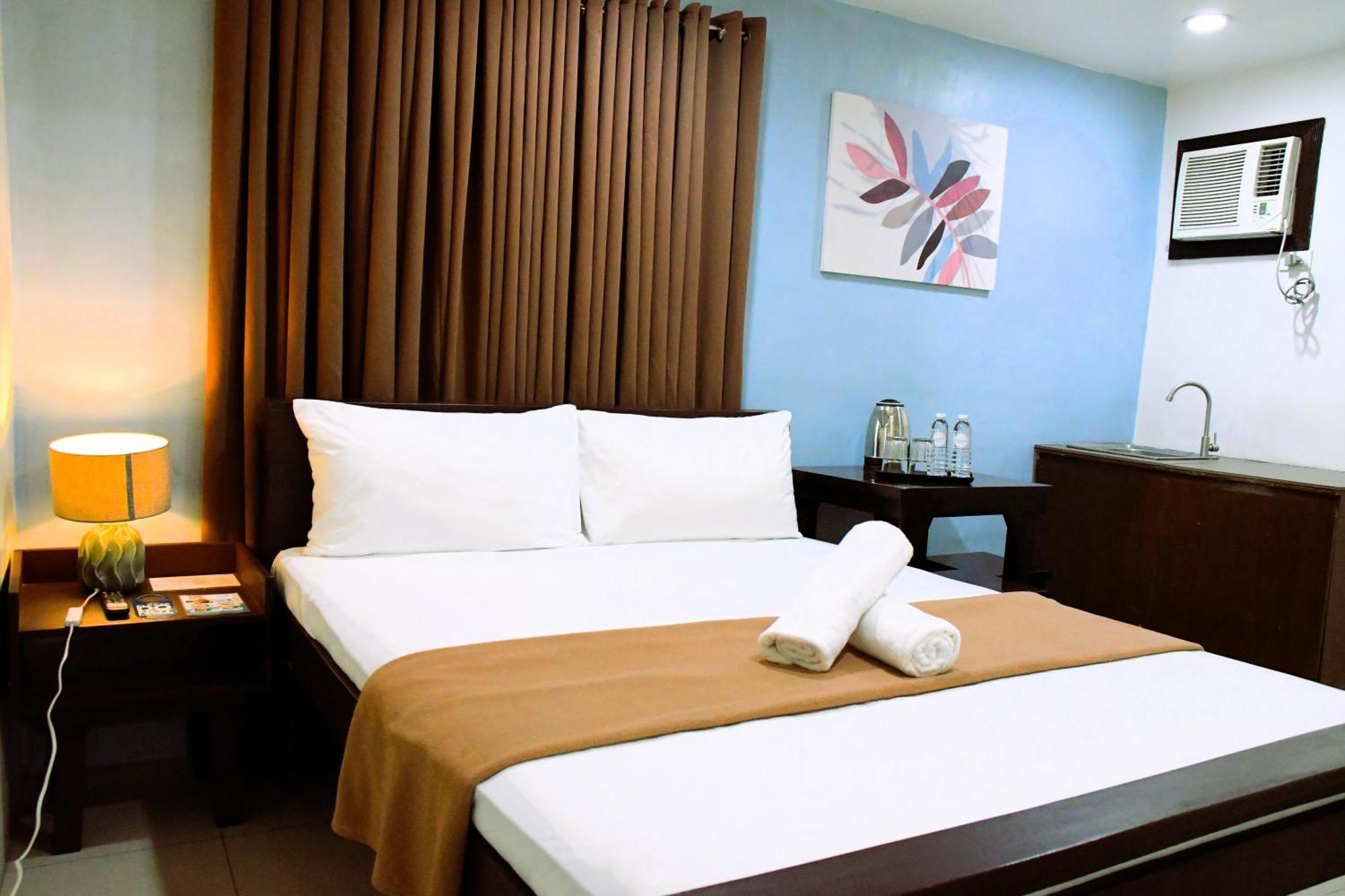 Arzo Hotel Makati Makati City Buitenkant foto