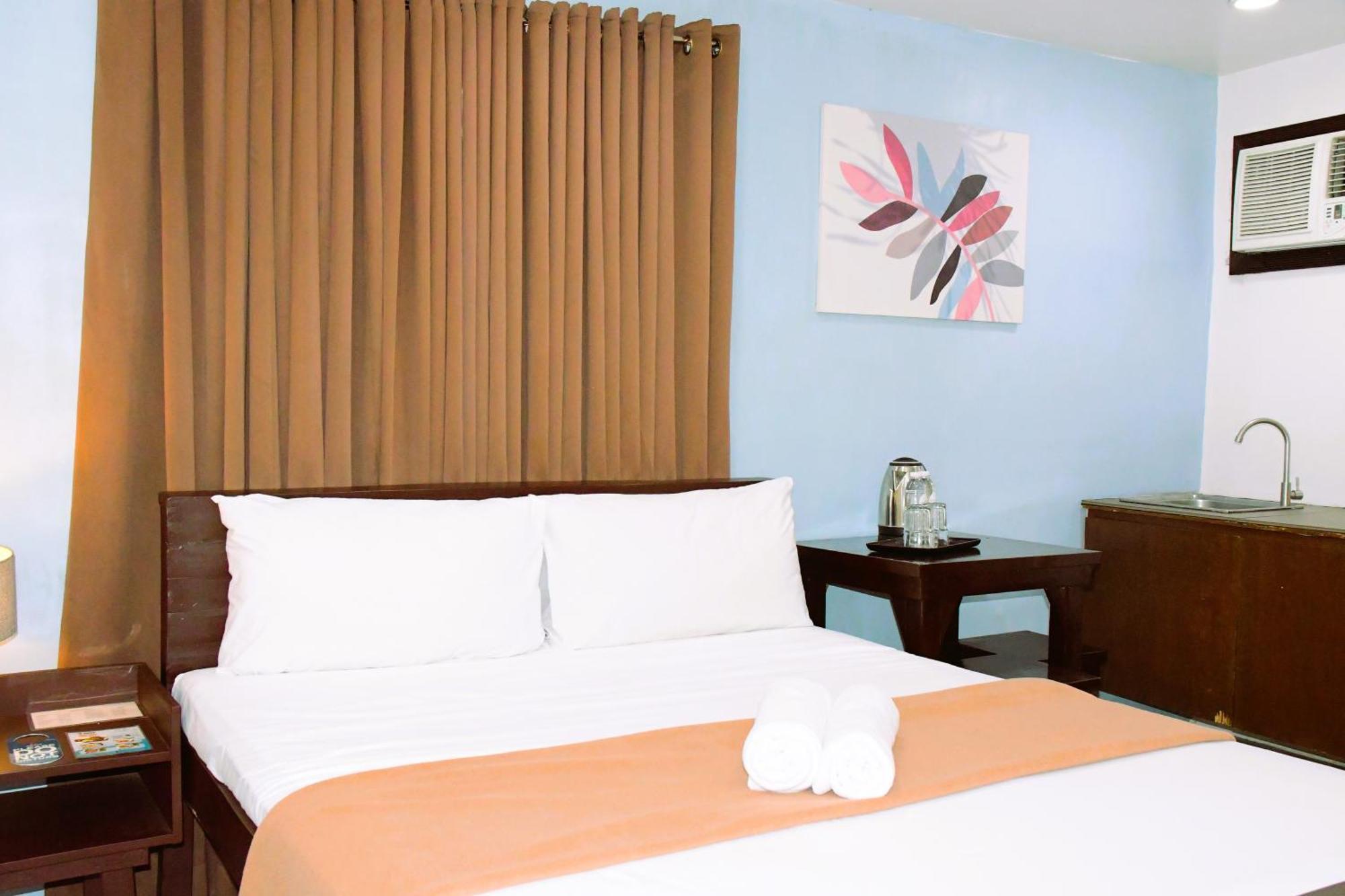 Arzo Hotel Makati Makati City Buitenkant foto